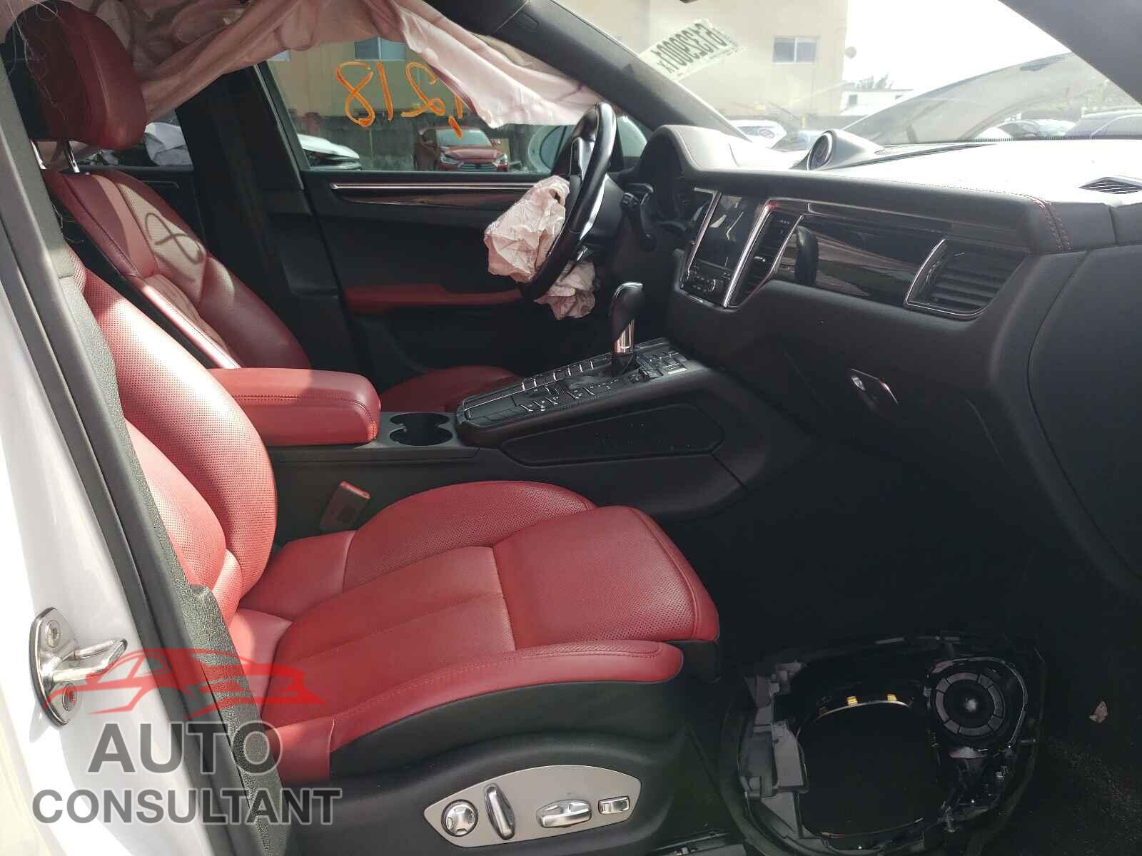 PORSCHE MACAN 2018 - WP1AA2A57JLB03065