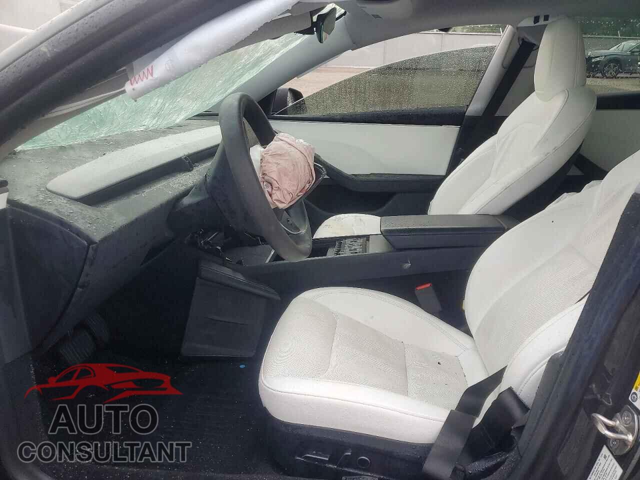 TESLA MODEL 3 2024 - LRW3E7EB6RC093617
