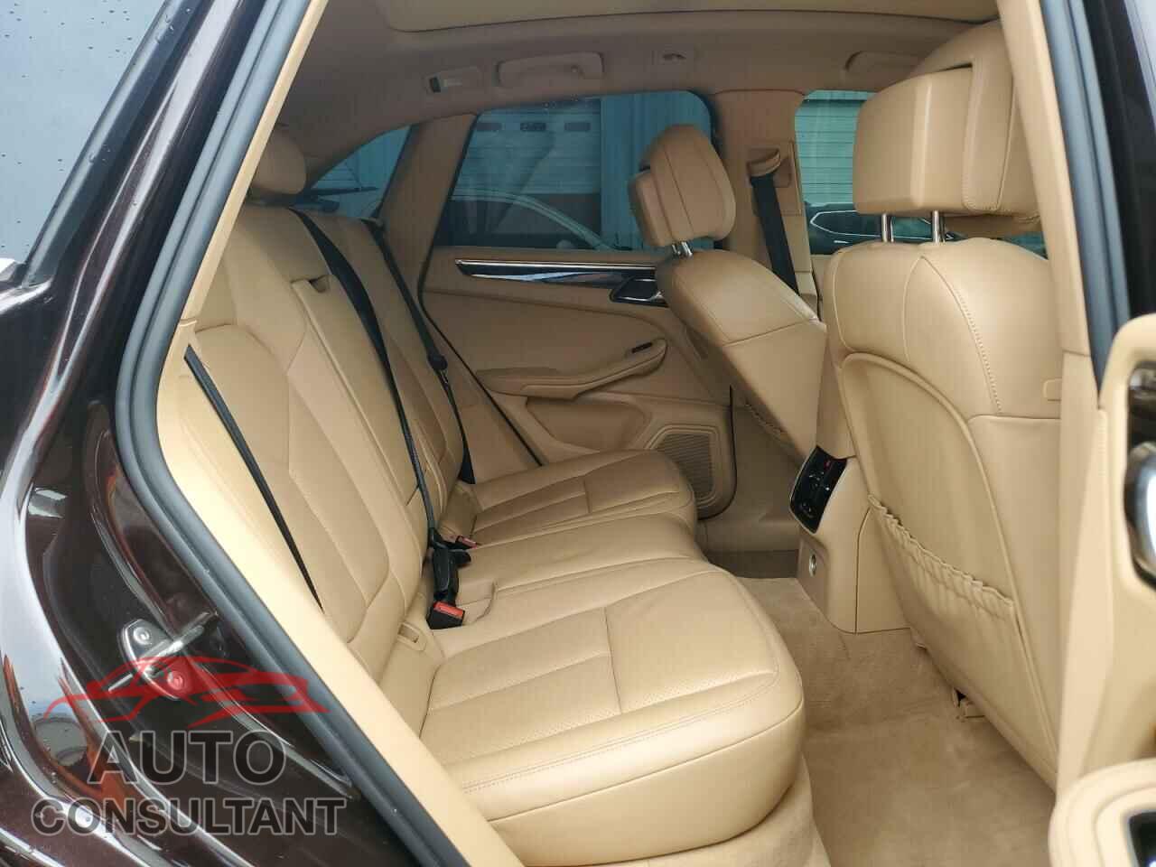 PORSCHE MACAN 2015 - WP1AB2A57FLB58524