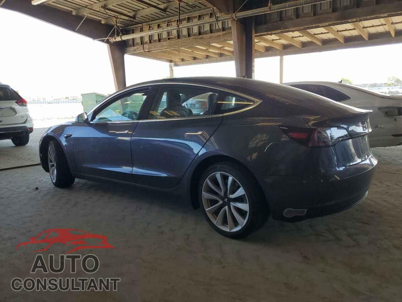 TESLA MODEL 3 2018 - 5YJ3E1EA8JF163066