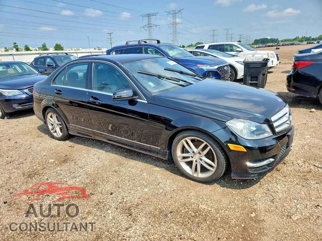 MERCEDES-BENZ C-CLASS 2012 - WDDGF8BB4CR203344