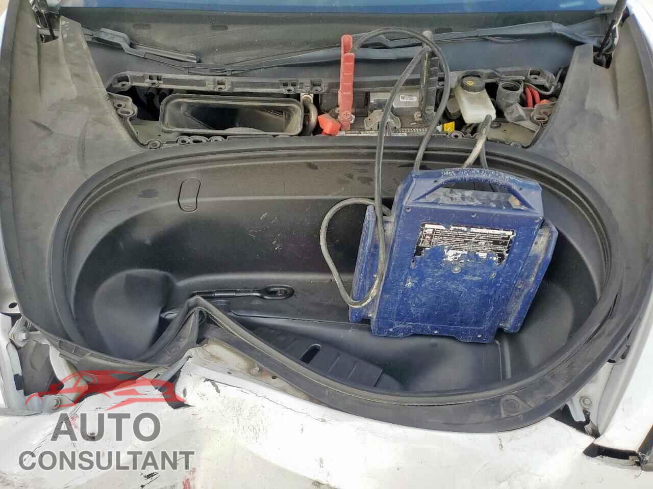 TESLA MODEL 3 2019 - 5YJ3E1EA2KF415928