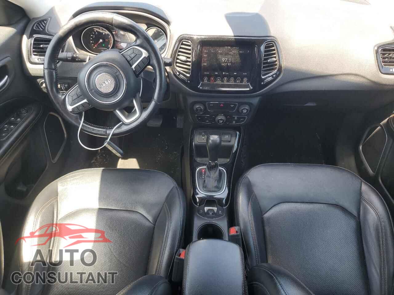 JEEP COMPASS 2020 - 3C4NJCCB4LT150573