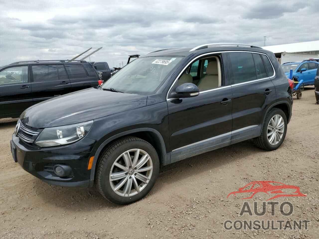 VOLKSWAGEN TIGUAN 2015 - WVGBV7AX1FW593383