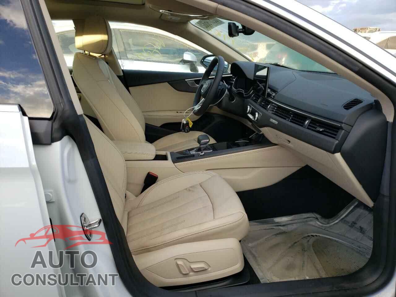 AUDI A5 2021 - WAUCBCF56MA061636