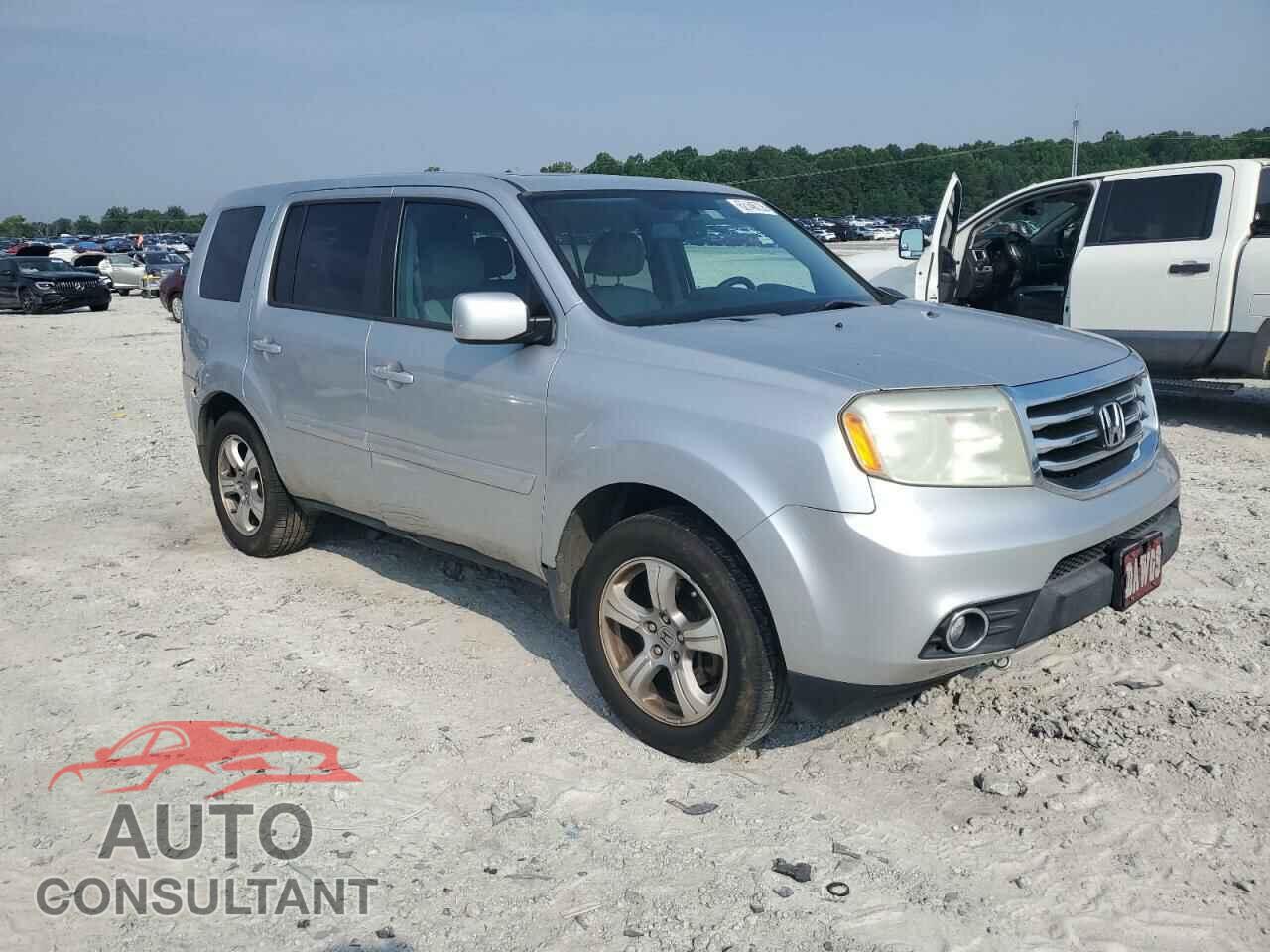HONDA PILOT 2013 - 5FNYF3H77DB002193