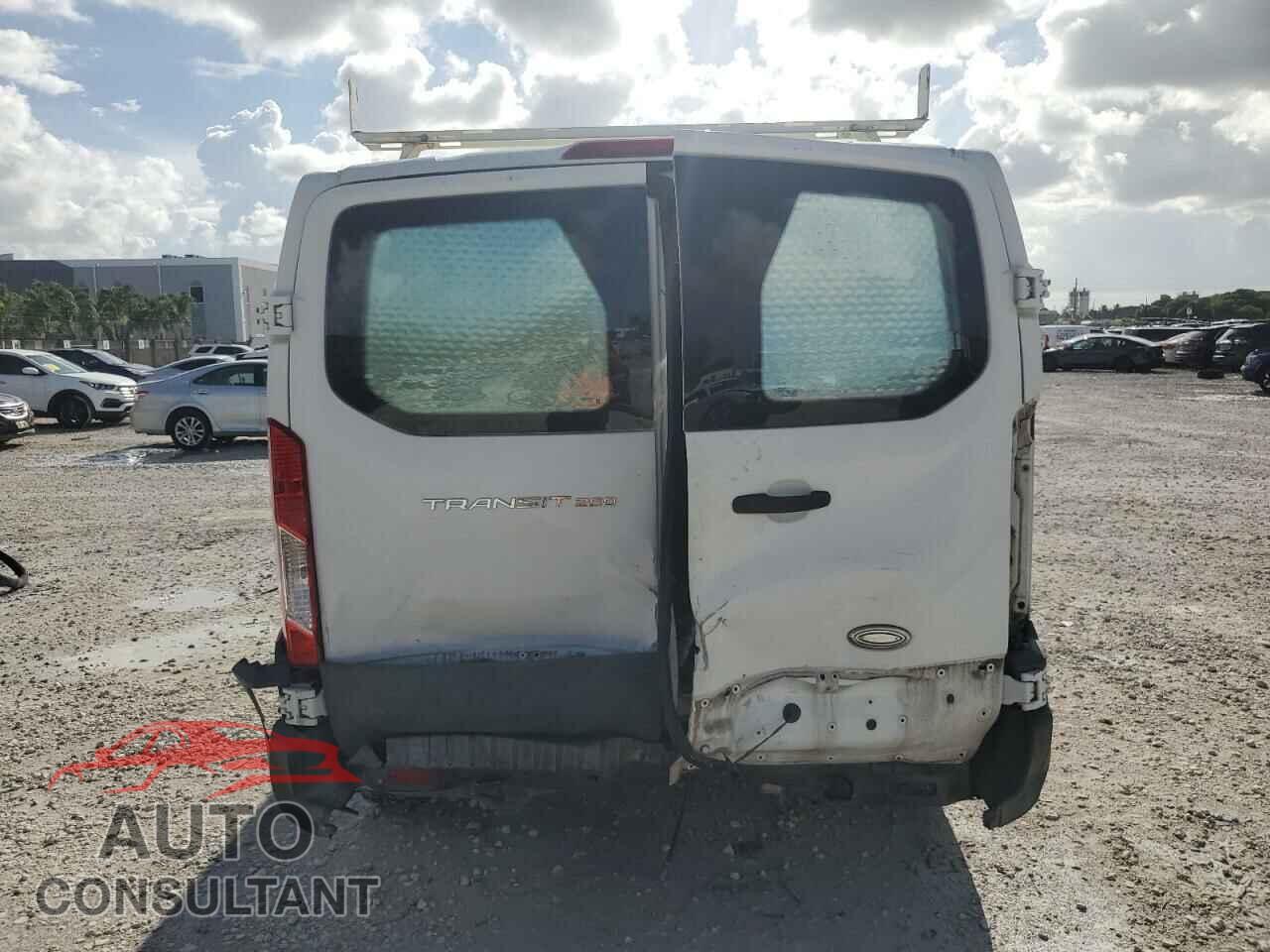 FORD TRANSIT 2015 - 1FTNR1ZM8FKA33669