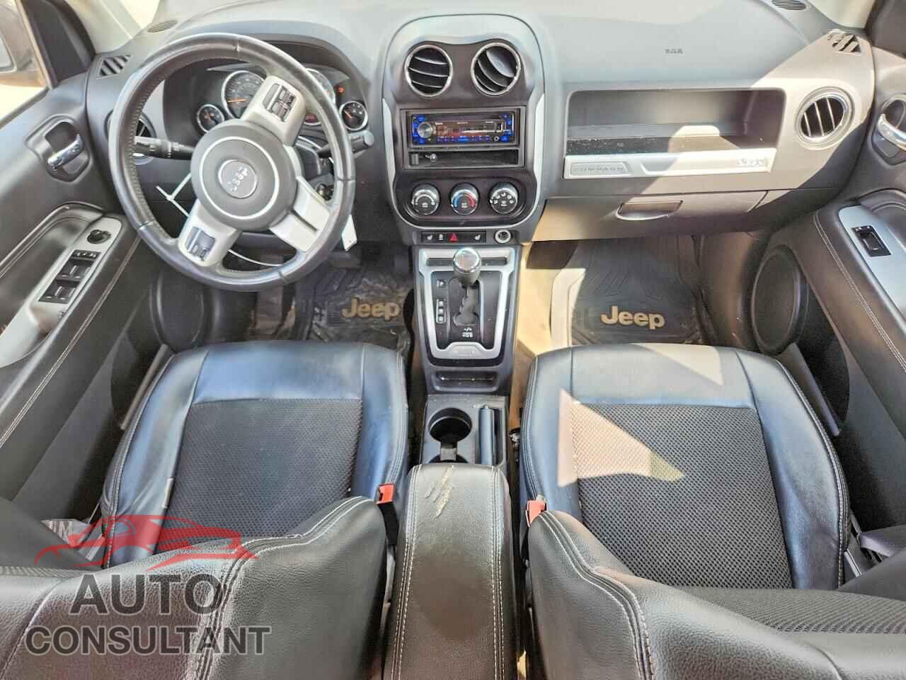 JEEP COMPASS 2017 - 1C4NJCEB4HD198312