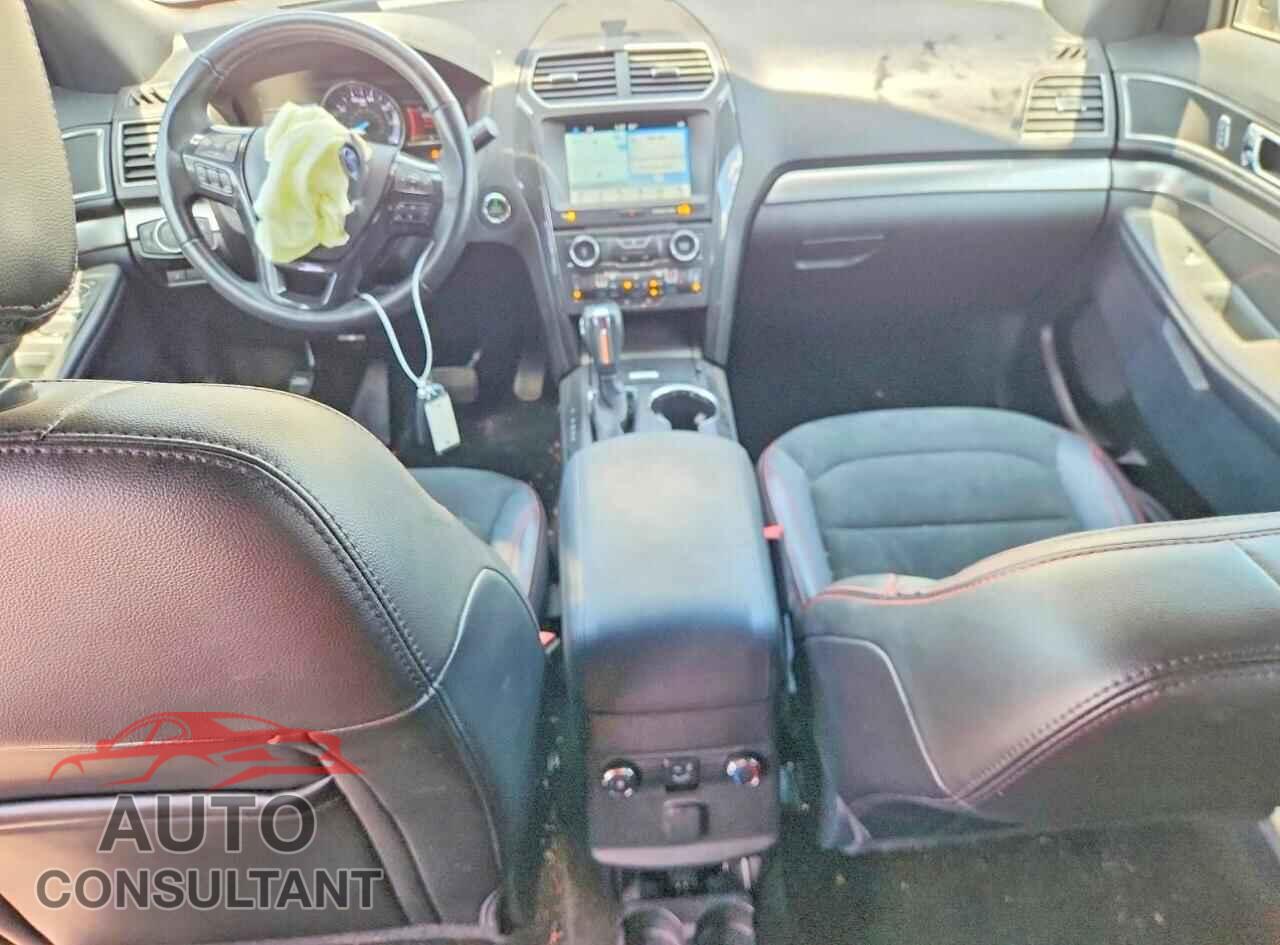 FORD EXPLORER 2018 - 1FM5K7D8XJGB78172