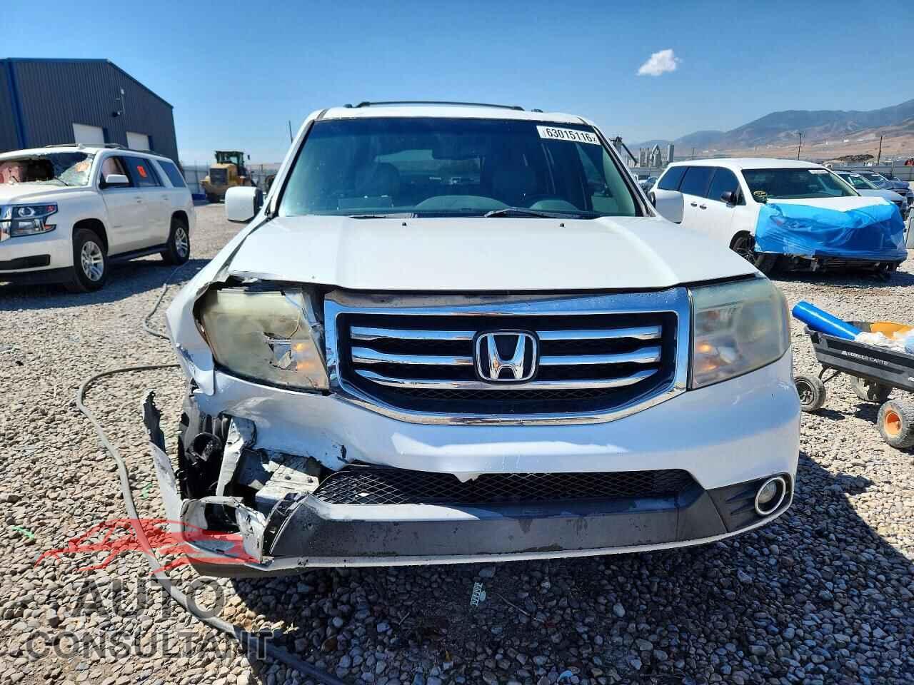 HONDA PILOT 2015 - 5FNYF4H56FB018683
