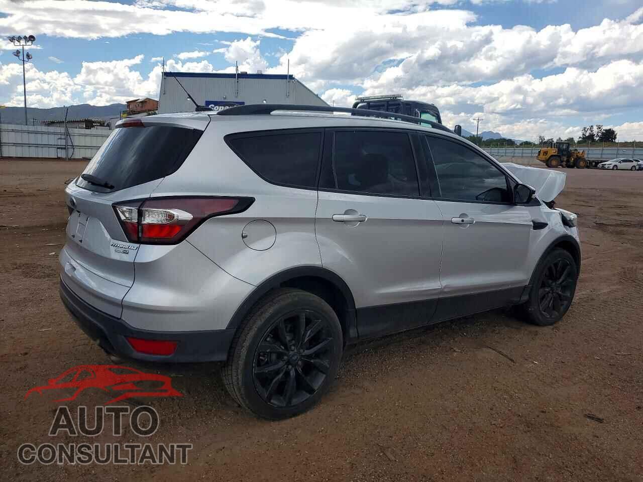 FORD ESCAPE 2017 - 1FMCU9J90HUD41434
