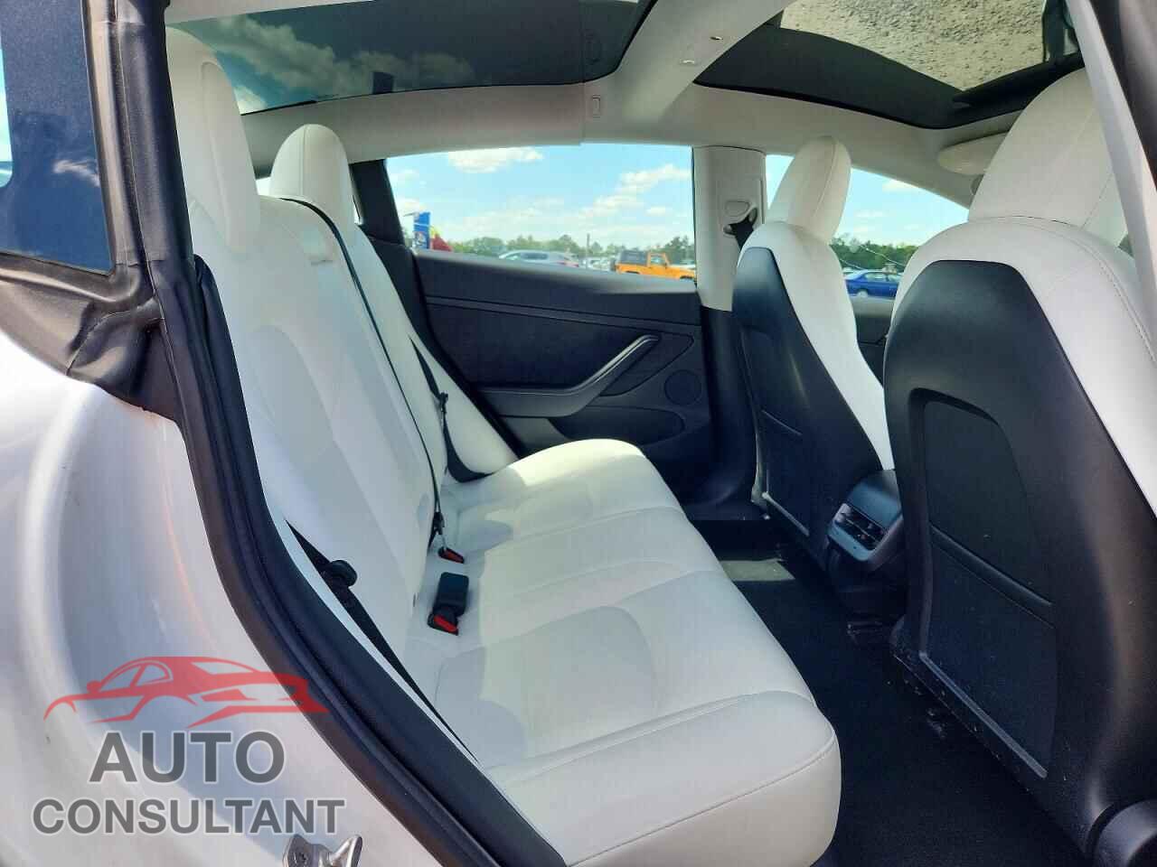 TESLA MODEL 3 2021 - 5YJ3E1EB5MF062001