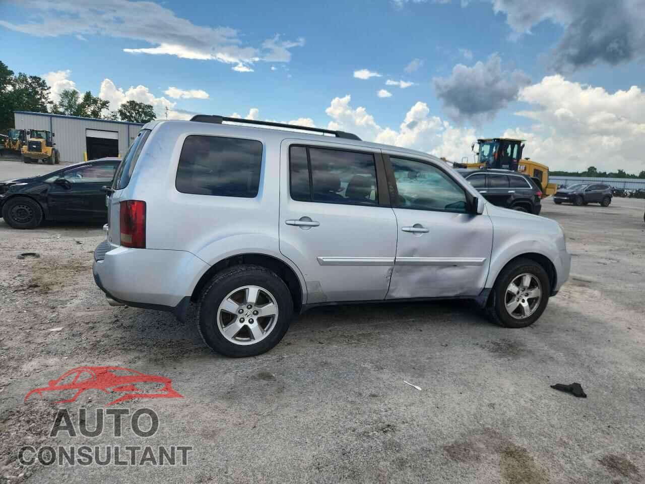 HONDA PILOT 2011 - 5FNYF4H52BB047690
