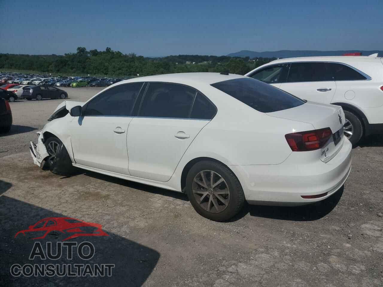 VOLKSWAGEN JETTA 2017 - 3VWDB7AJXHM257801