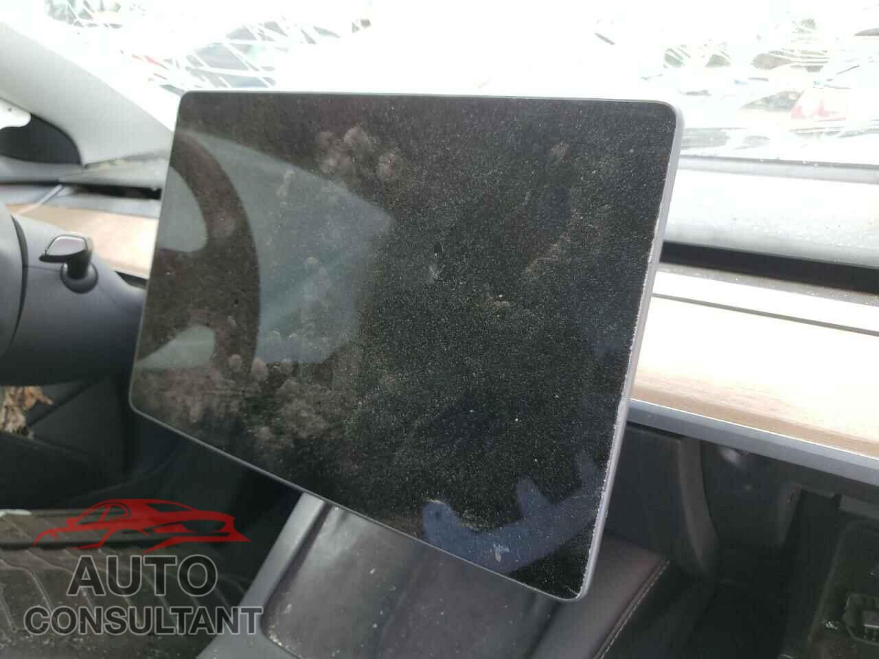 TESLA MODEL 3 2022 - 5YJ3E1EB5NF169065