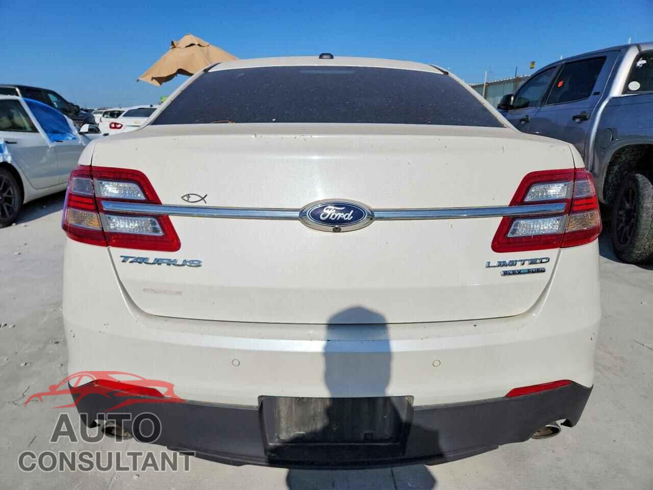 FORD TAURUS 2015 - 1FAHP2F88FG209161