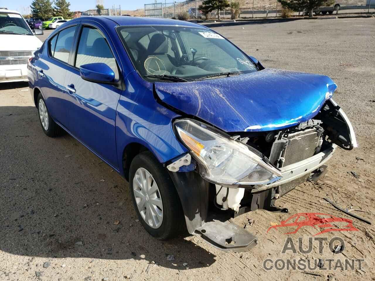 NISSAN VERSA 2017 - 3N1CN7AP8HL889201