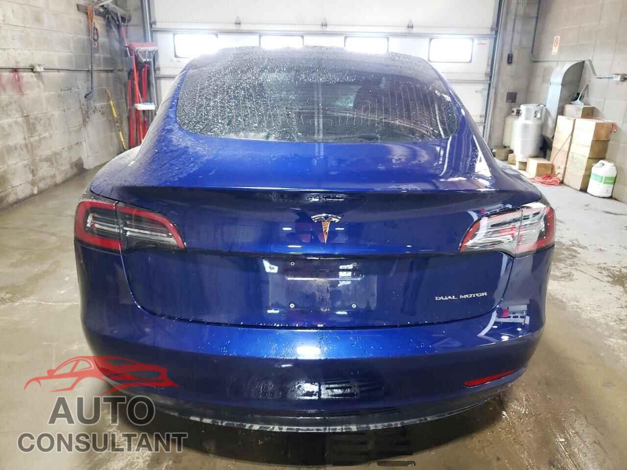 TESLA MODEL 3 2018 - 5YJ3E1EB0JF096522