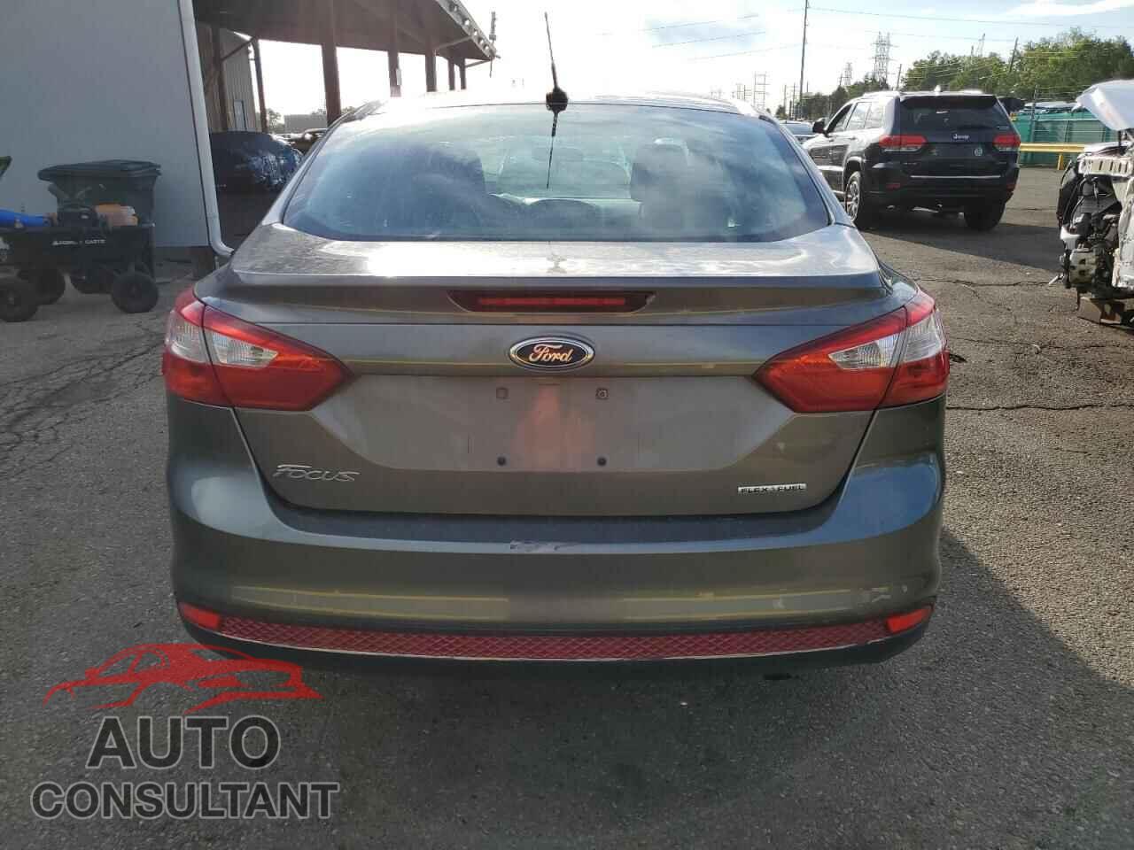 FORD FOCUS 2012 - 1FAHP3E21CL424077