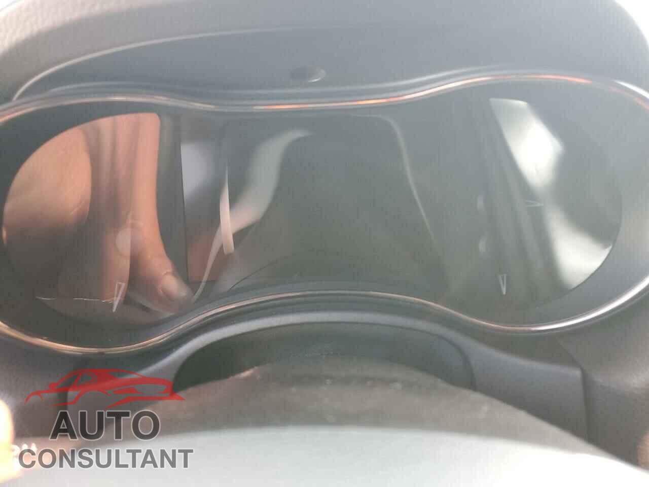 DODGE DURANGO 2019 - 1C4SDJCT4KC525718