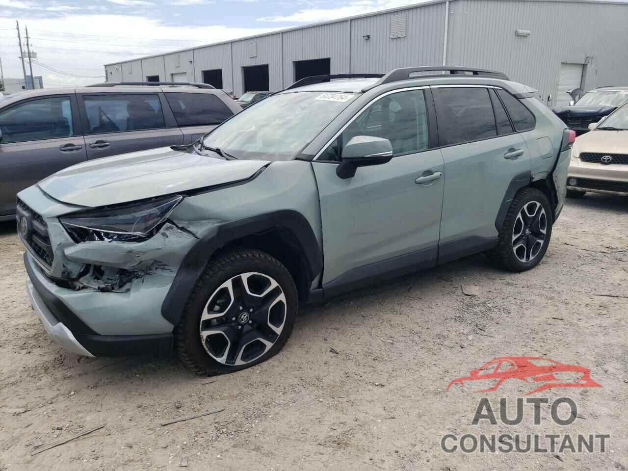 TOYOTA RAV4 2019 - 2T3J1RFV5KC002299