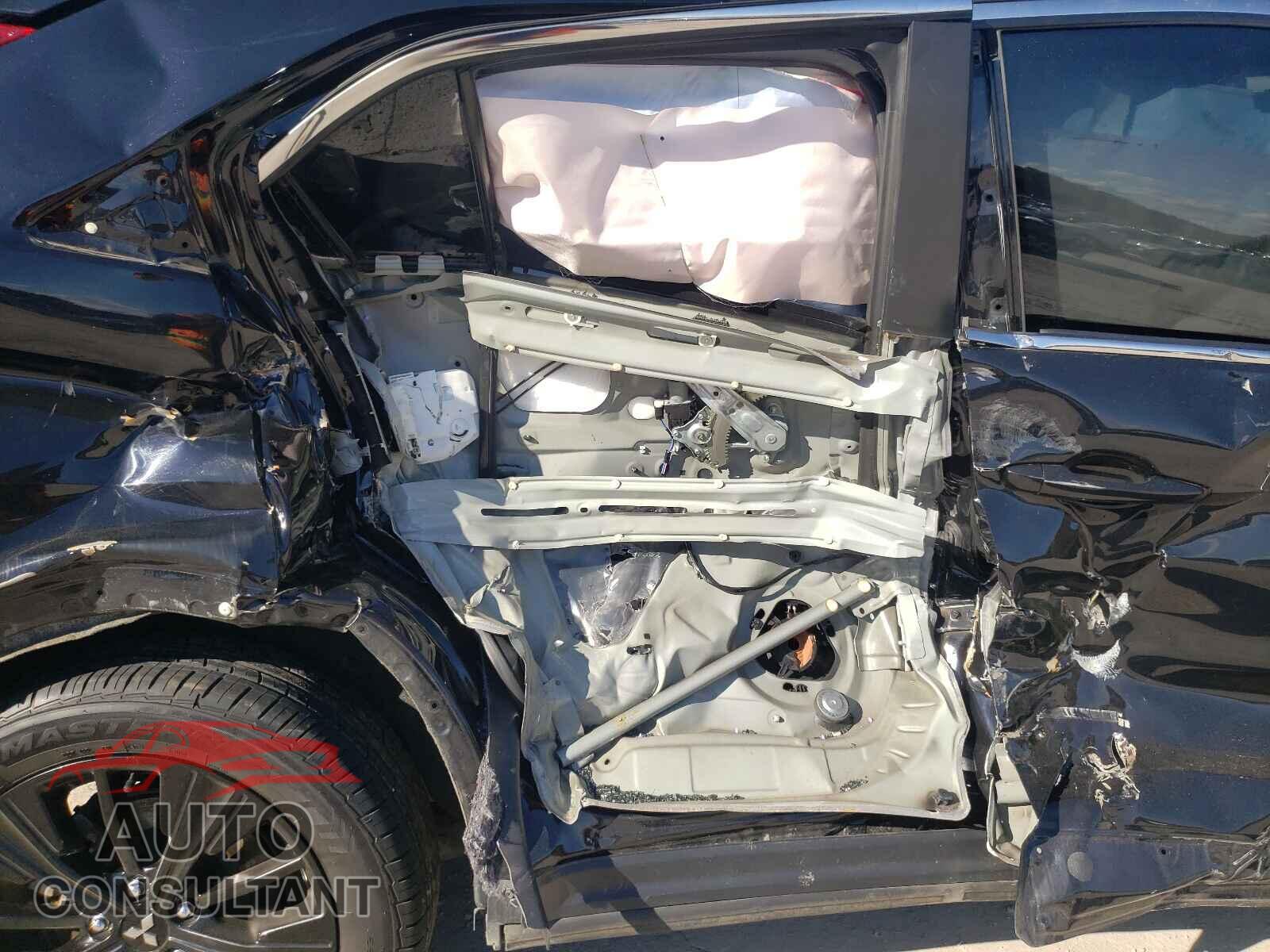 MITSUBISHI ECLIPSE 2018 - JA4AT4AA4JZ050255