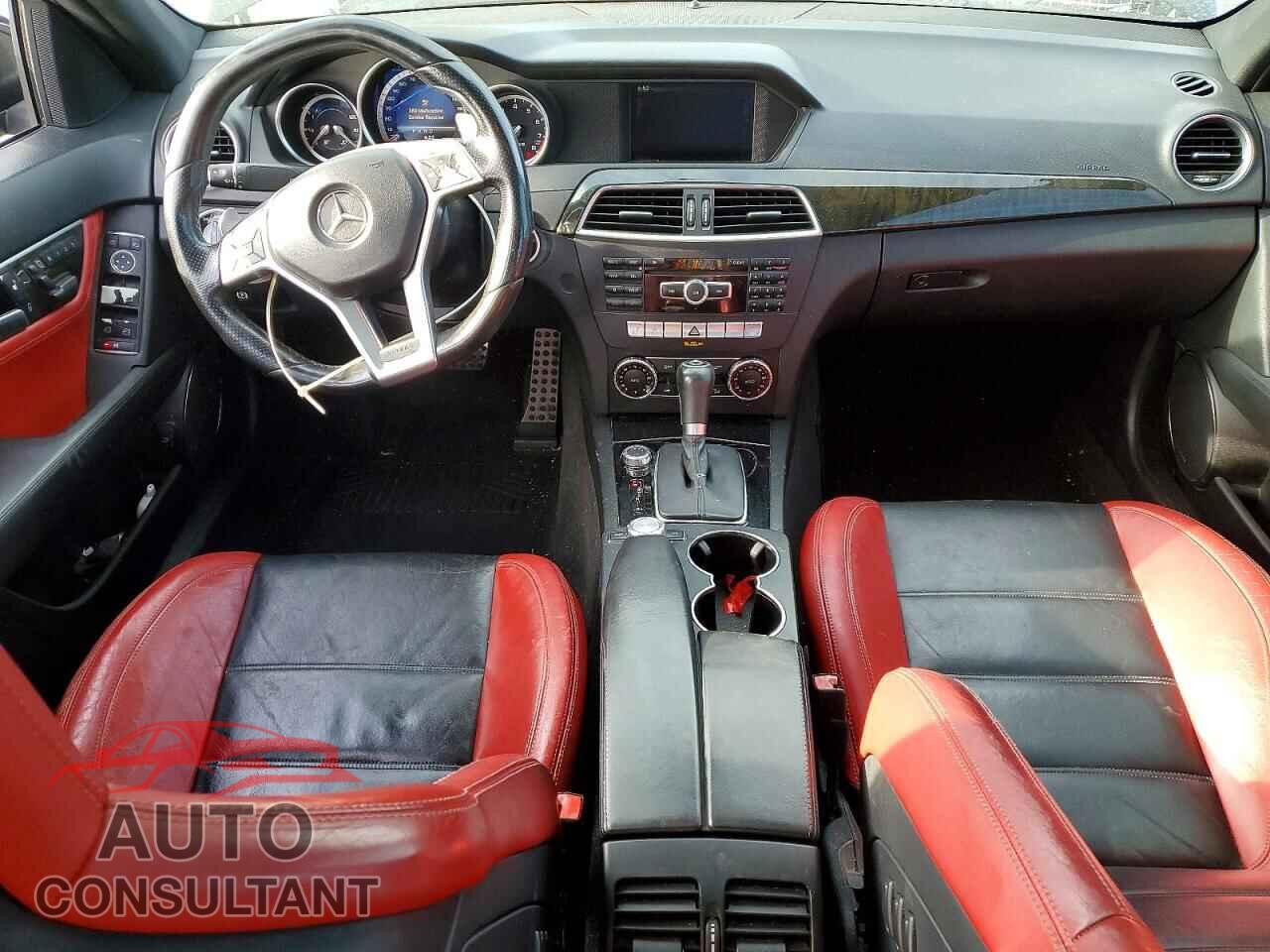 MERCEDES-BENZ C-CLASS 2013 - WDDGF7HB8DA742048