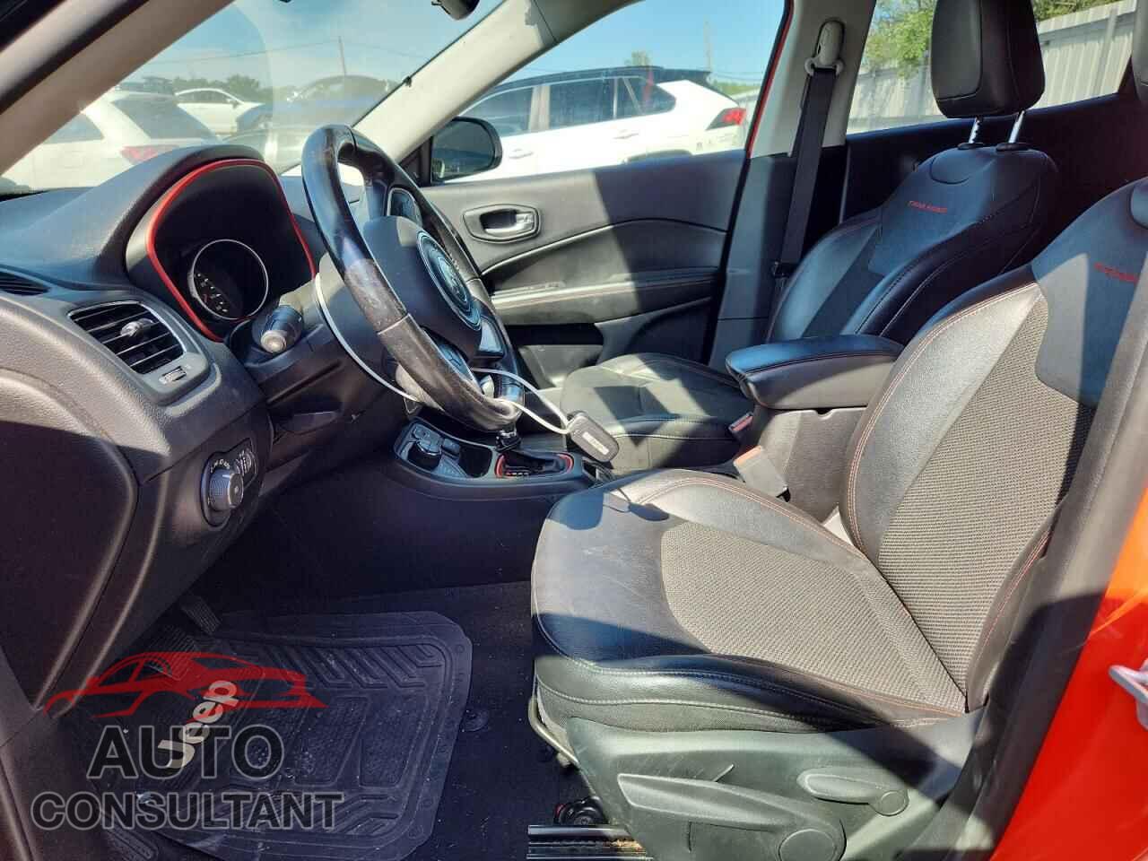 JEEP COMPASS 2020 - 3C4NJDDB9LT195920