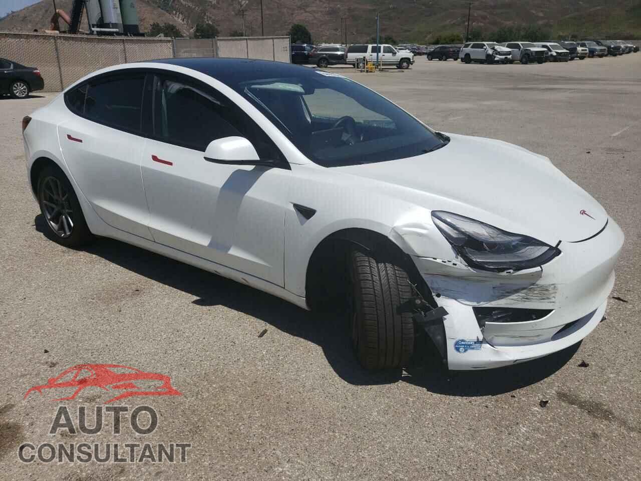 TESLA MODEL 3 2021 - 5YJ3E1EAXMF940528