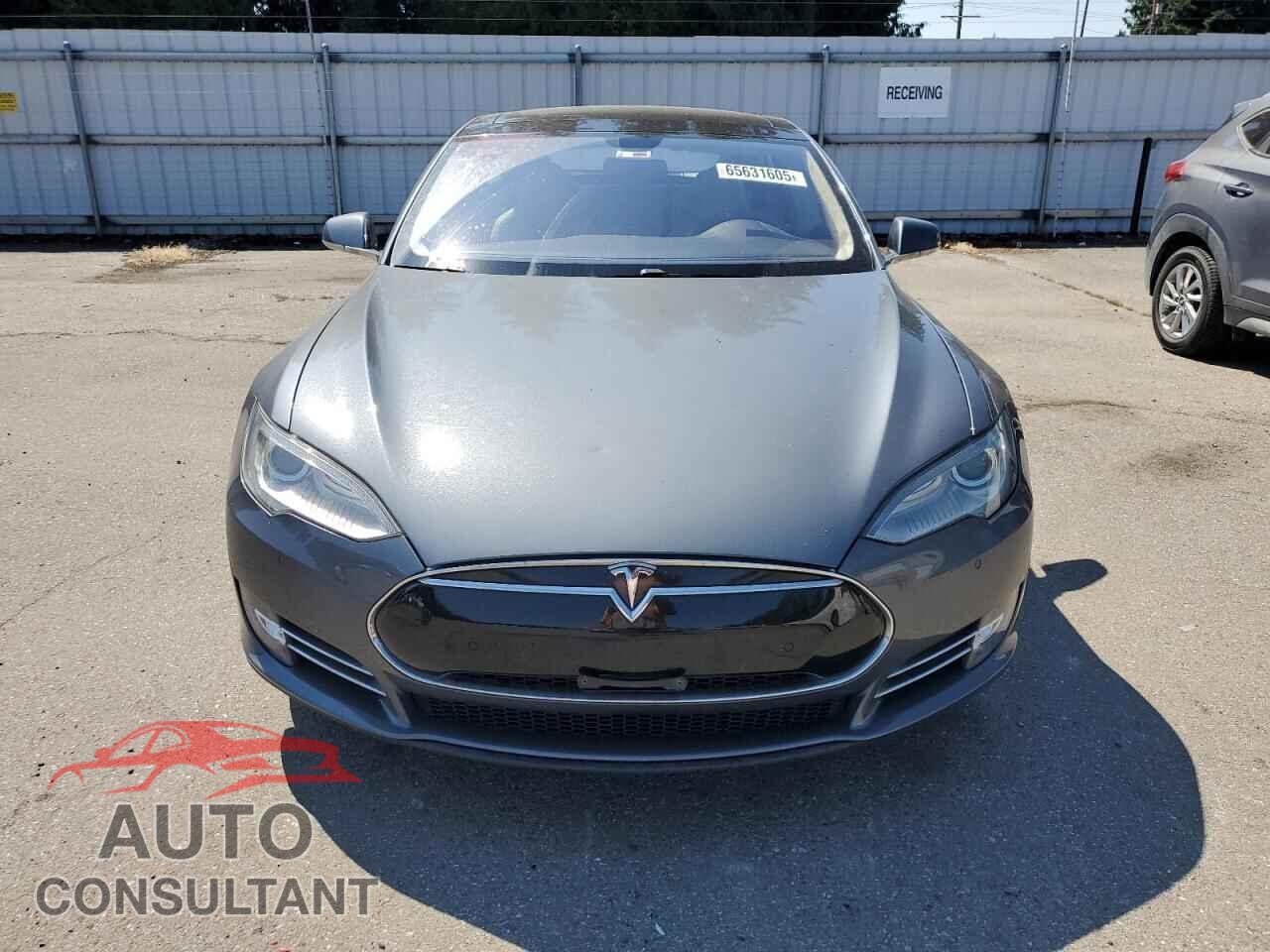 TESLA MODEL S 2013 - 5YJSA1DP5DFP25815