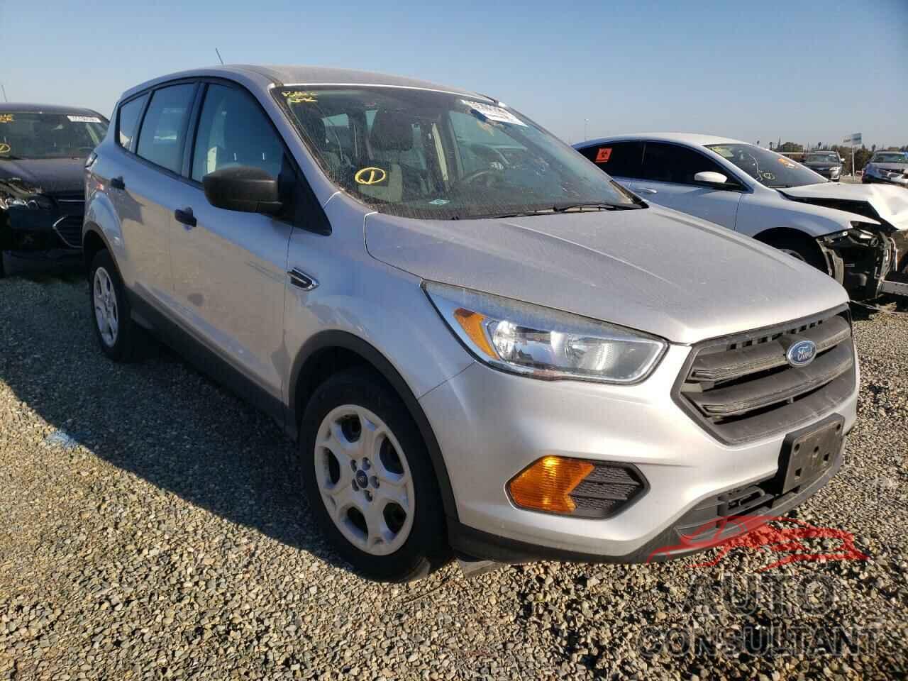 FORD ESCAPE 2017 - 1FMCU0F70HUC27064