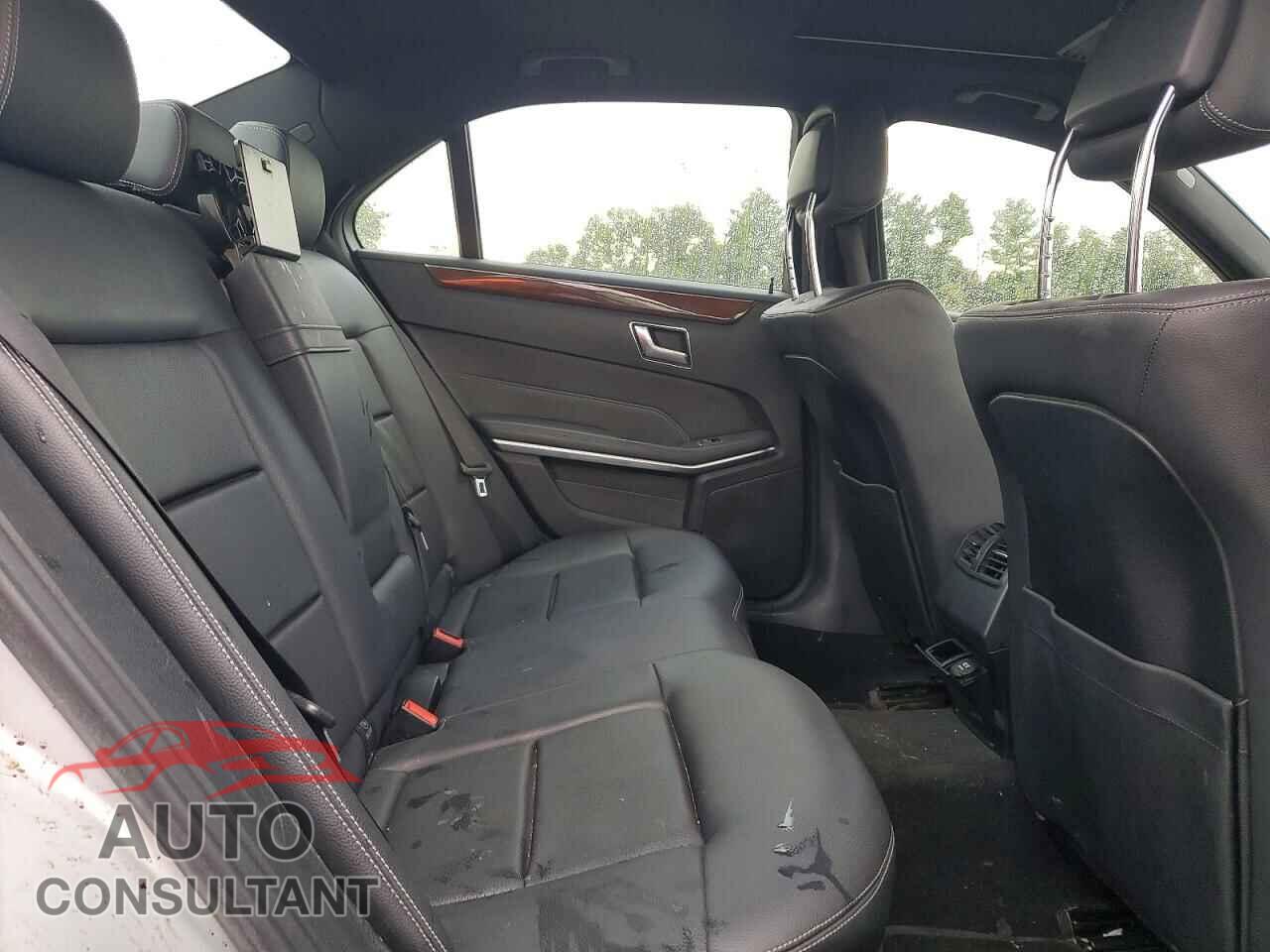 MERCEDES-BENZ E-CLASS 2015 - WDDHF5KB5FB118352