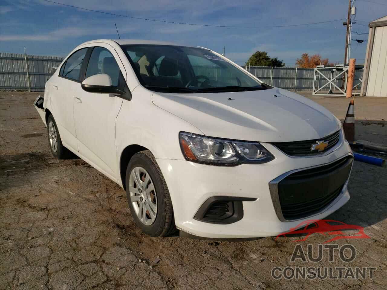 CHEVROLET SONIC 2017 - 1G1JB5SH5H4160614