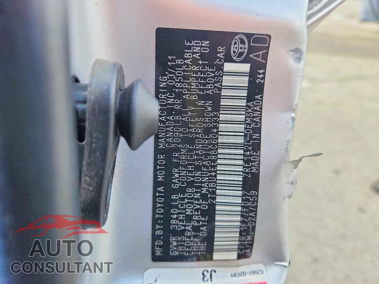 TOYOTA COROLLA 2011 - 2T1BU4EE8BC604333
