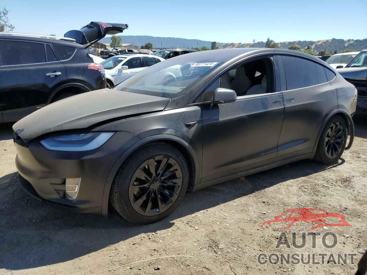TESLA MODEL X 2020 - 5YJXCBE20LF280861