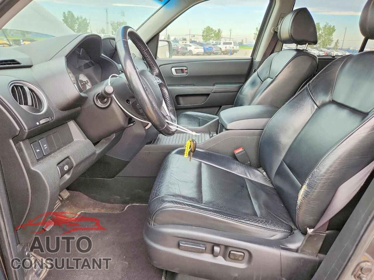 HONDA PILOT 2011 - 5FNYF4H99BB504272