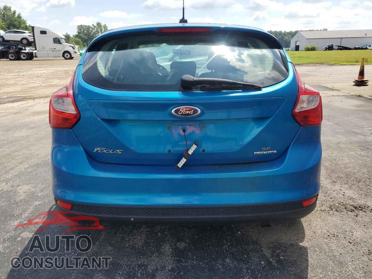 FORD FOCUS 2014 - 1FADP3K21EL310375