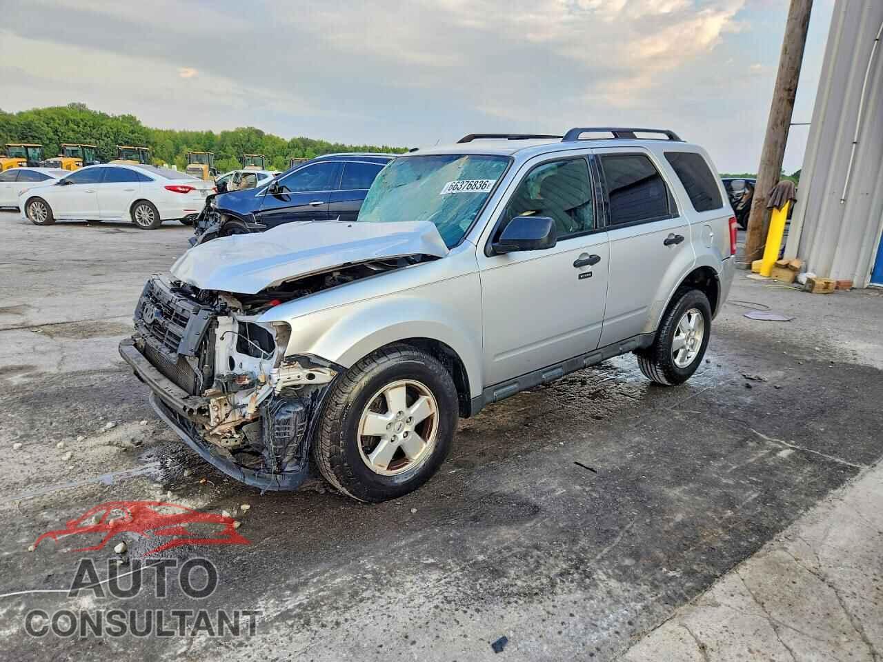 FORD ESCAPE 2011 - 1FMCU0D75BKA83257