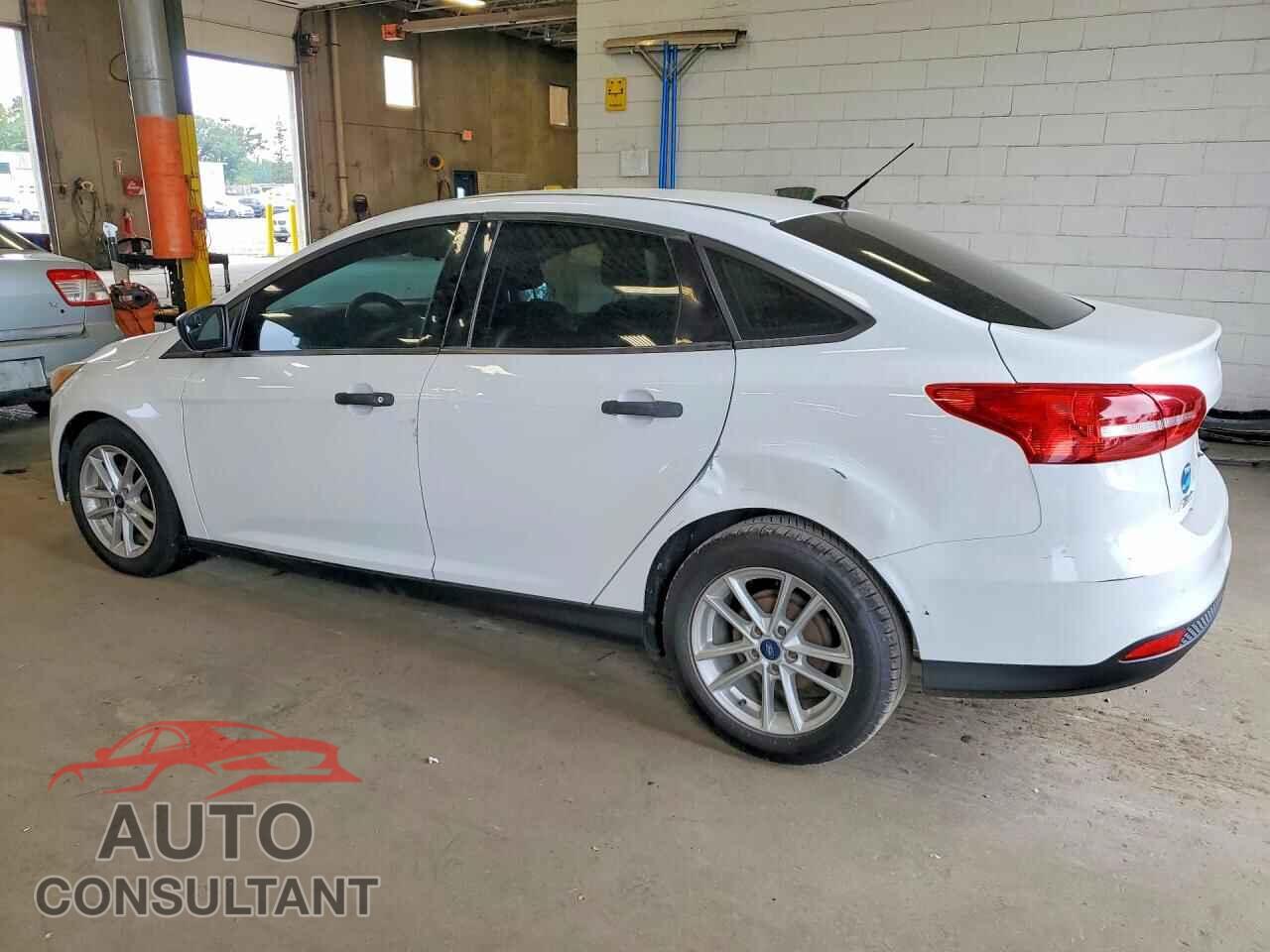 FORD FOCUS 2017 - 1FADP3E24HL263391