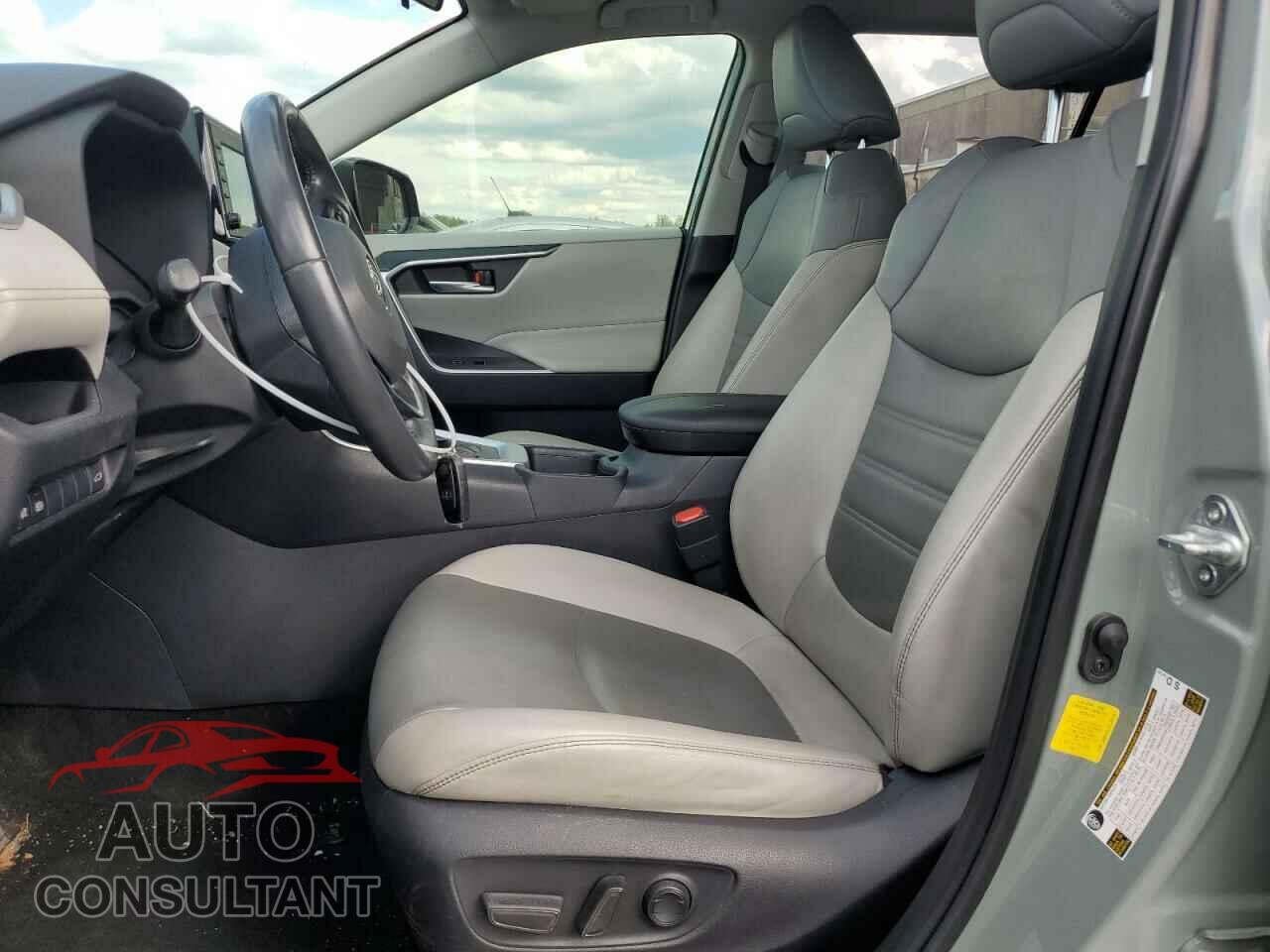 TOYOTA RAV4 2020 - JTMC1RFV2LD518996