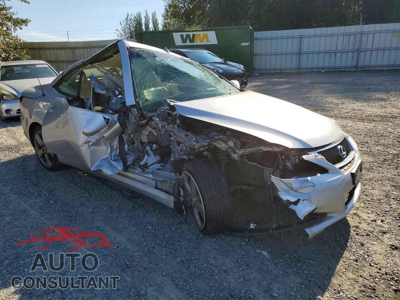 LEXUS IS 2011 - JTHFF2C28B2520003