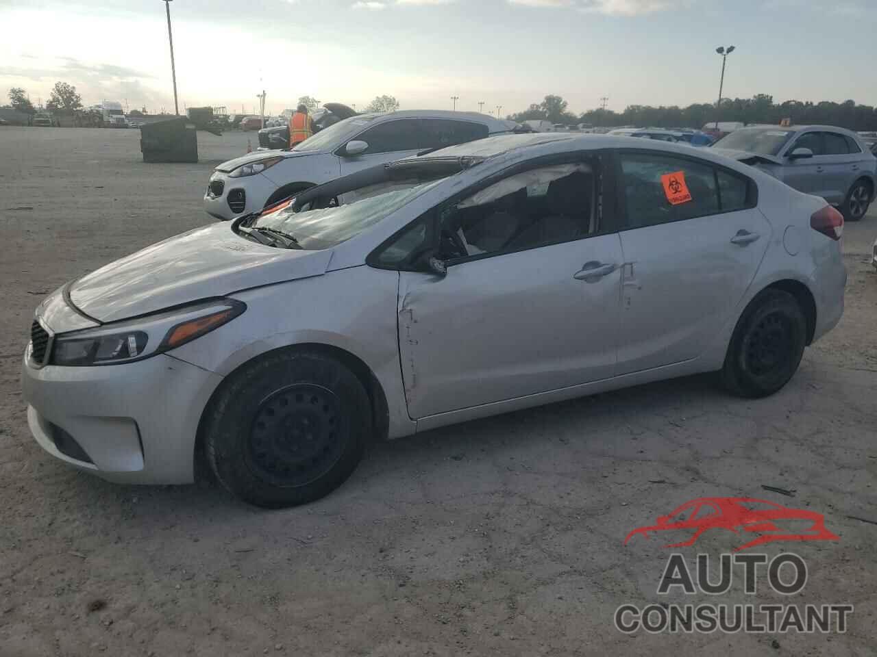 KIA FORTE 2018 - 3KPFK4A72JE276907