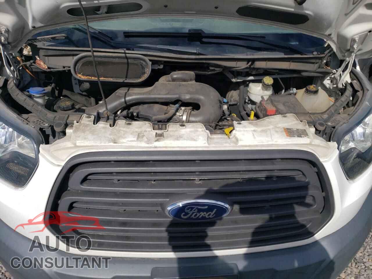FORD TRANSIT 2017 - 1FTYR2CM7HKA01472