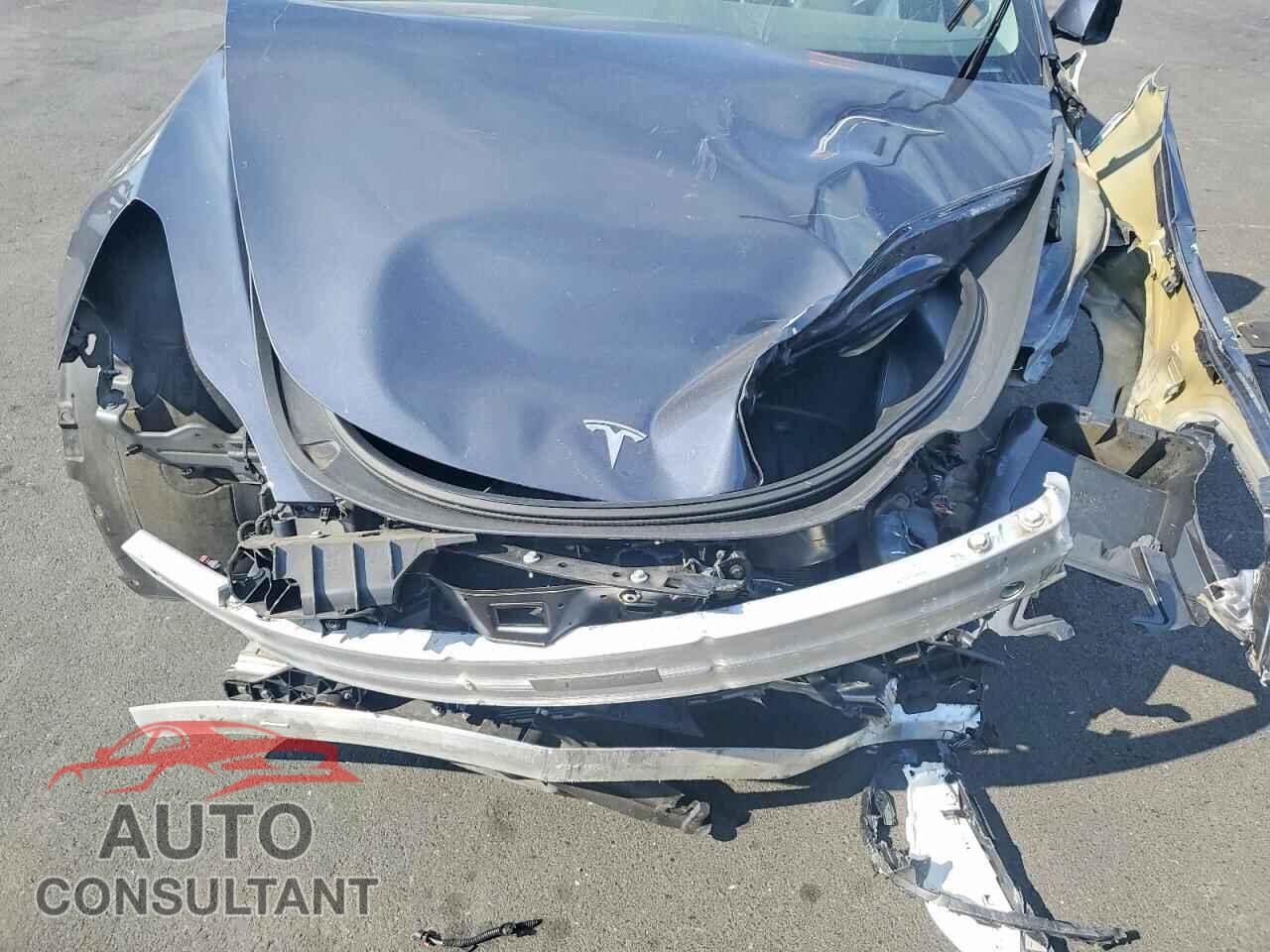 TESLA MODEL 3 2022 - 5YJ3E1EA3NF351709