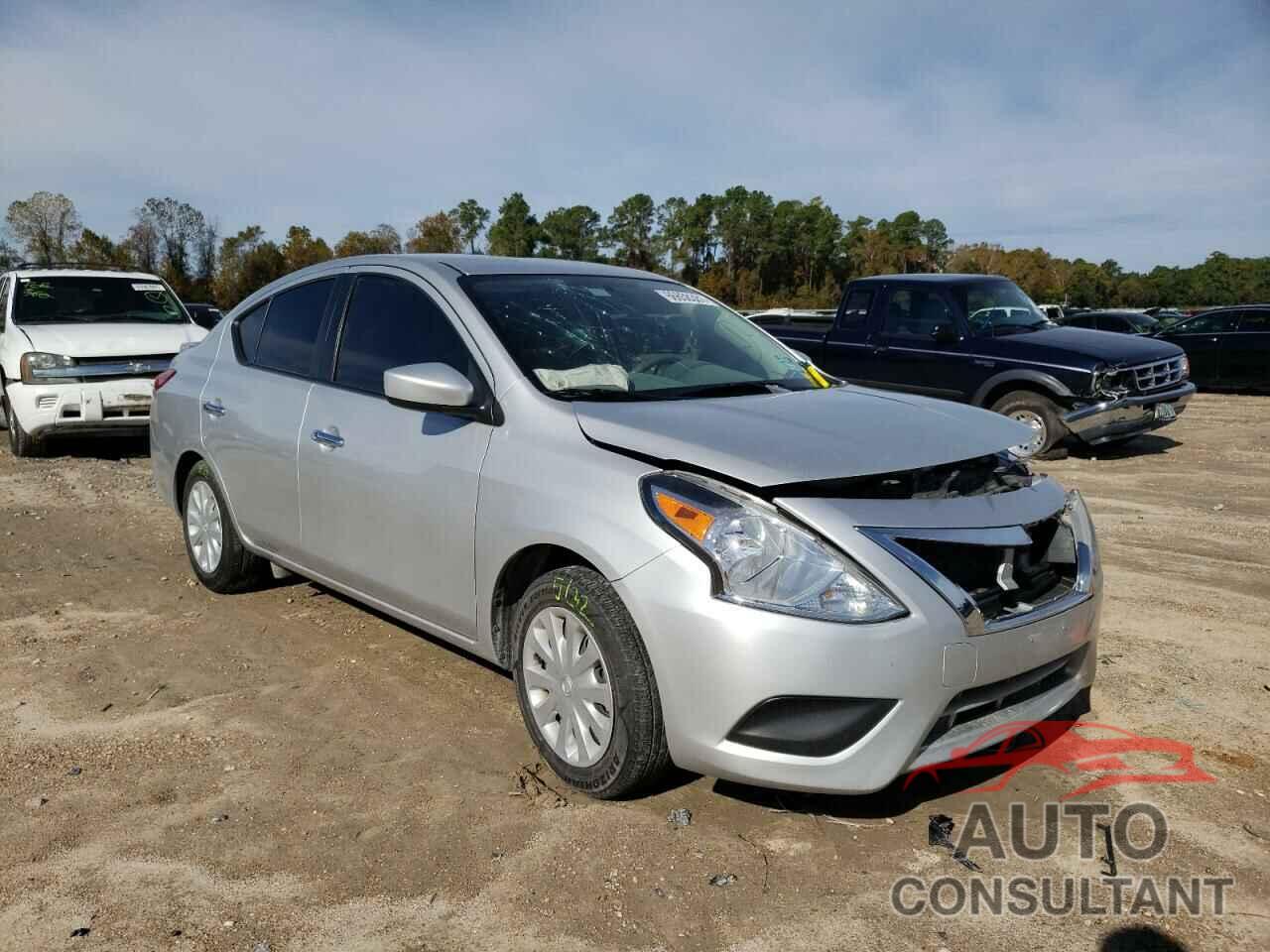 NISSAN VERSA 2017 - 3N1CN7APXHK443900