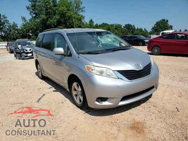 TOYOTA SIENNA 2013 - 5TDKK3DC8DS376778