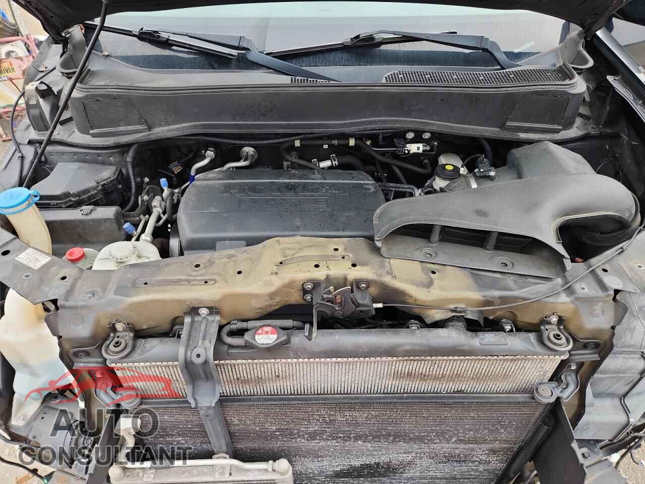 HONDA PILOT 2013 - 5FNYF4H96DB080424