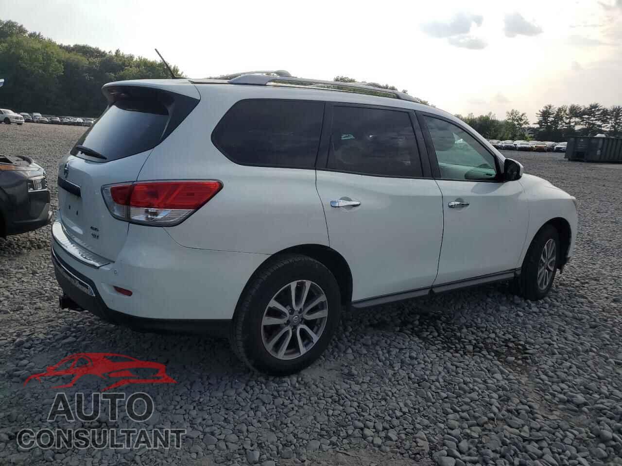 NISSAN PATHFINDER 2013 - 5N1AR2MM7DC628981