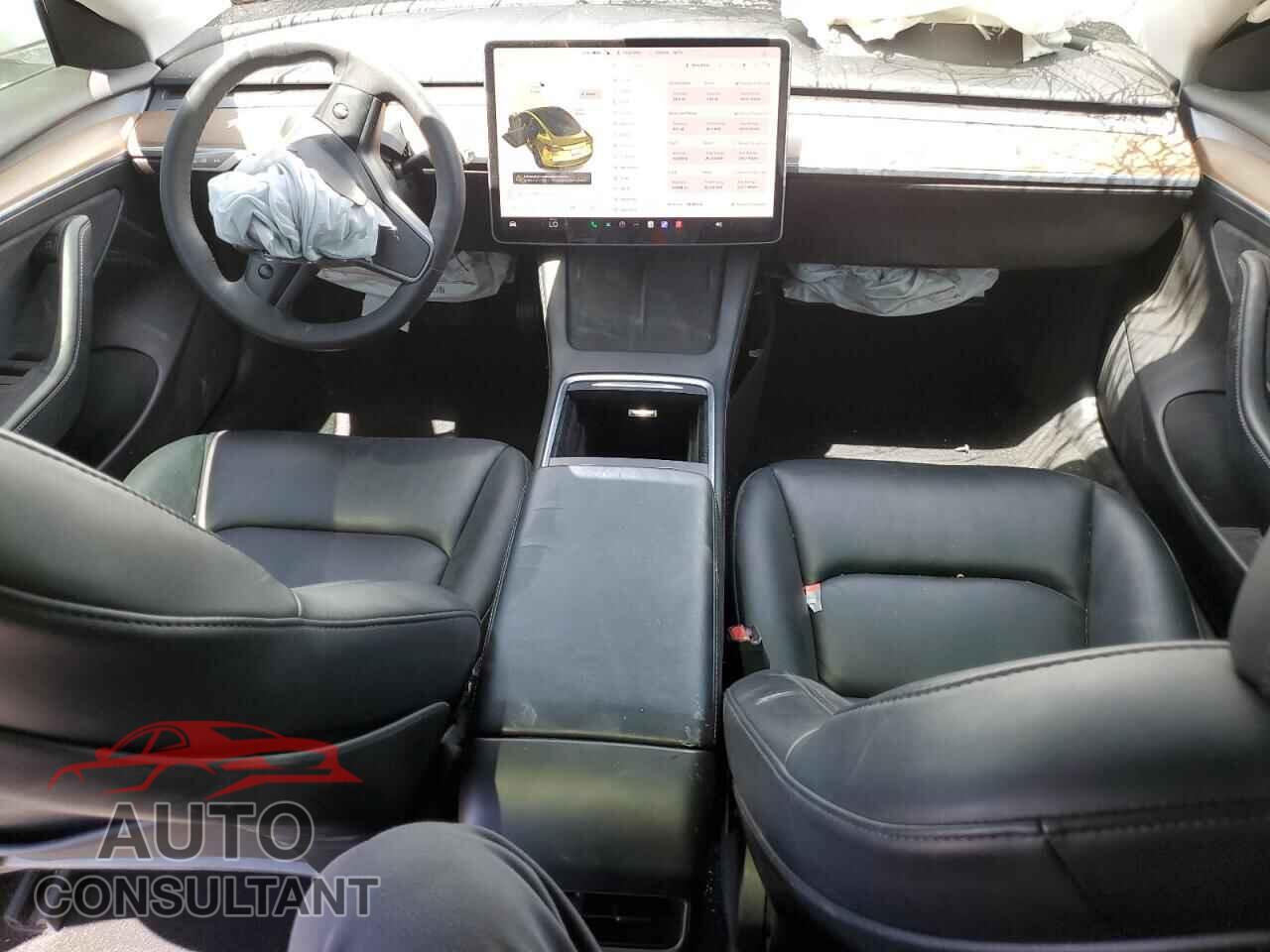 TESLA MODEL 3 2021 - 5YJ3E1EB2MF984323