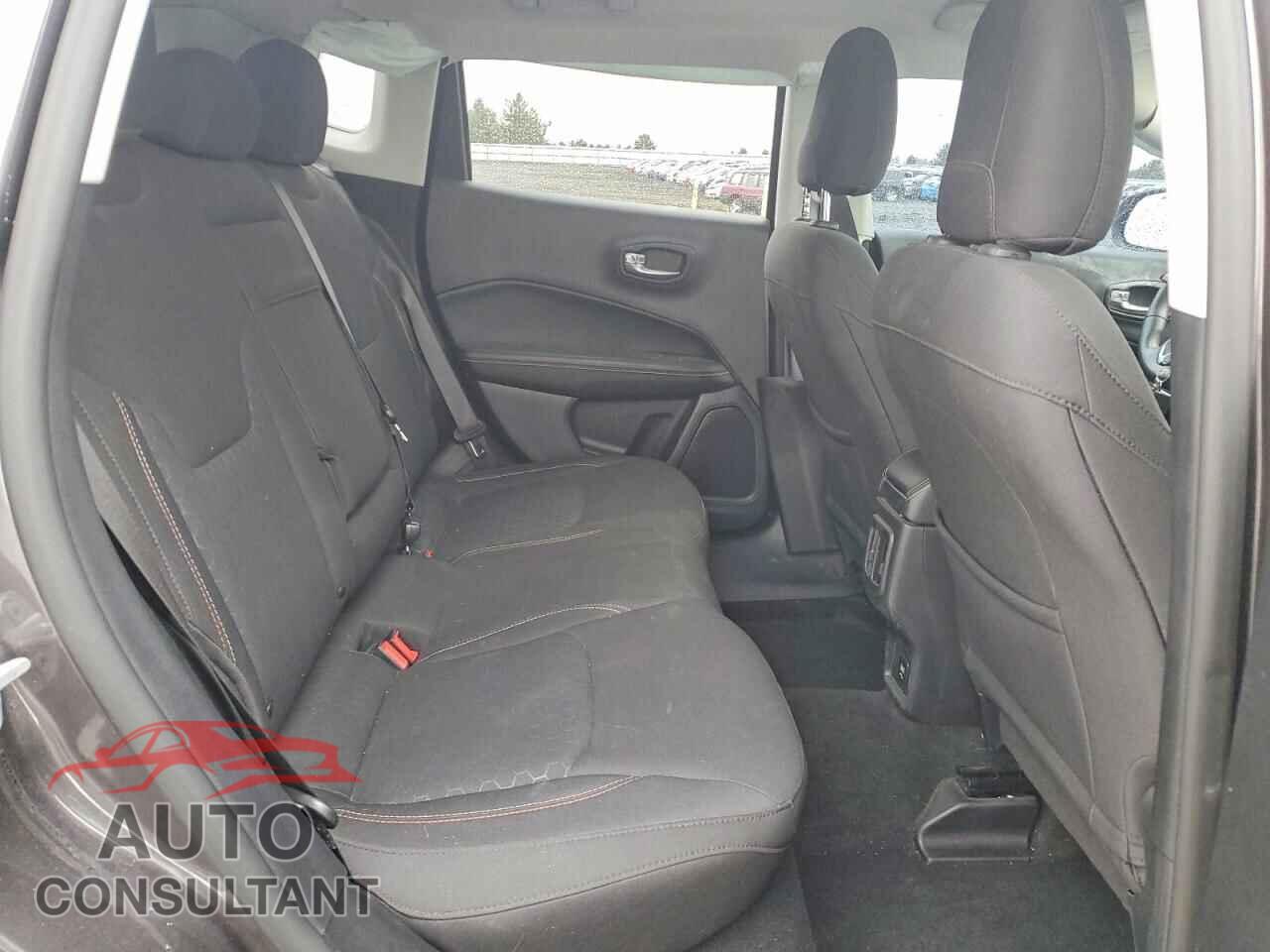 JEEP COMPASS 2018 - 3C4NJDAB8JT481663